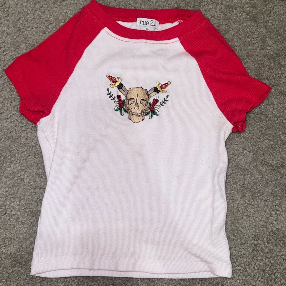 Rue 21 Red and White skull crop top